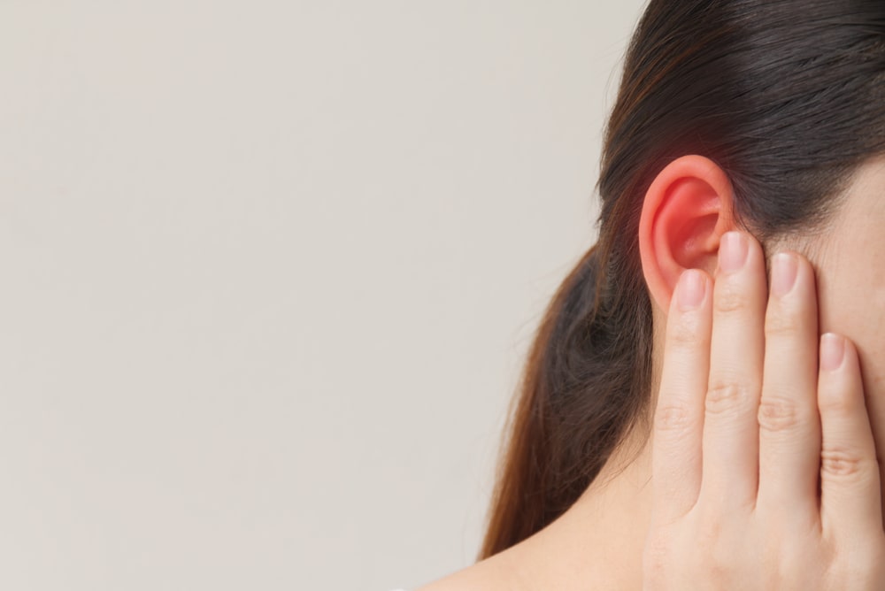 علائم عفونت گوش بعد از شنا