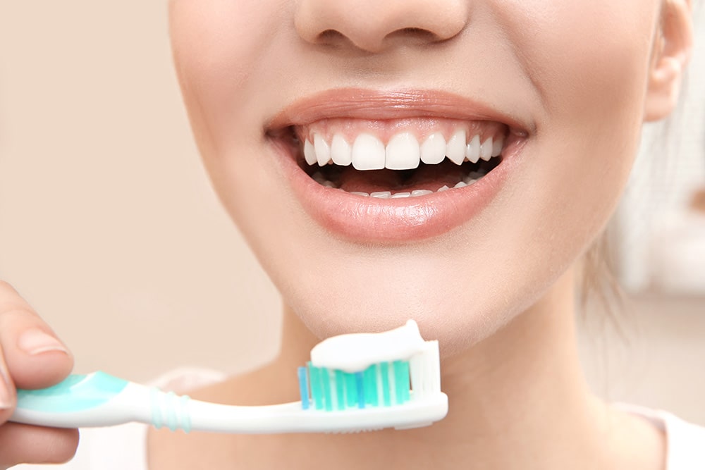 رعایت بهداشت دهان و دندان در پیشگیری و درمان آفت دهان