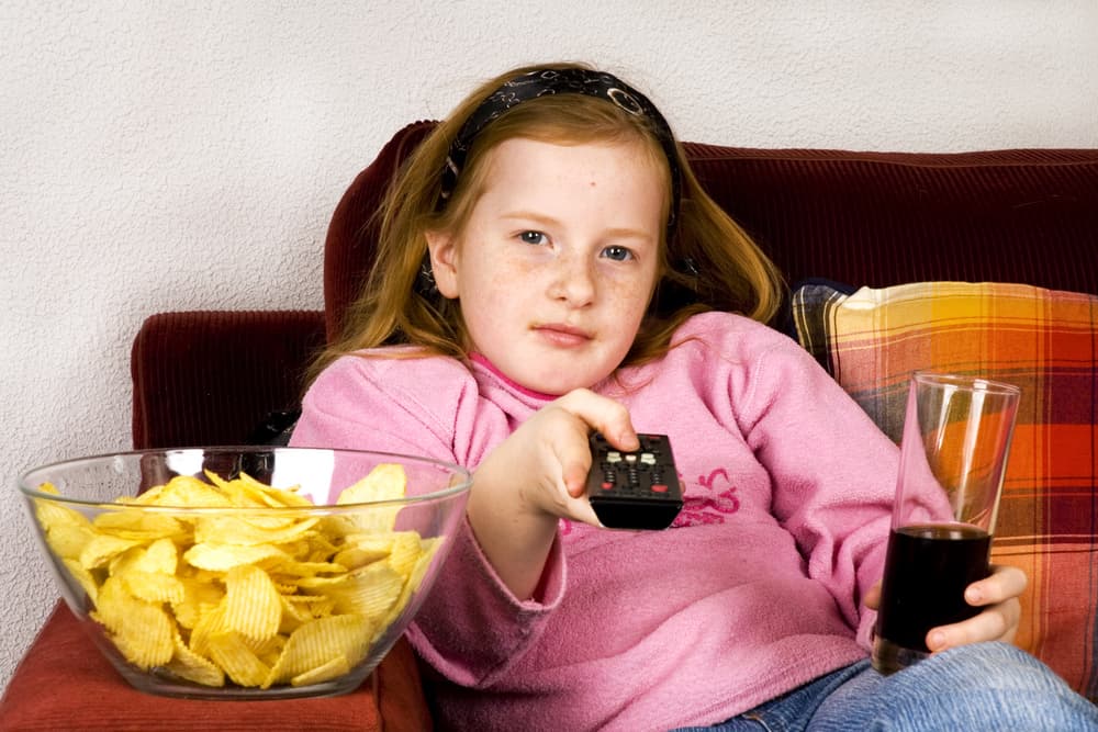 نحوه کنترل وزن کودک - کاهش مدت زمان تماشای تلویزیون