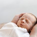 چرا بچه من پرمو است؟ با دلیل پرمو بودن نوزاد آشنا شوید