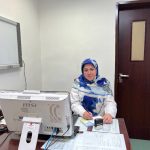 خانم دکتر مریم عطایی، متخصص زنان و زایمان، در کلینیک انصار